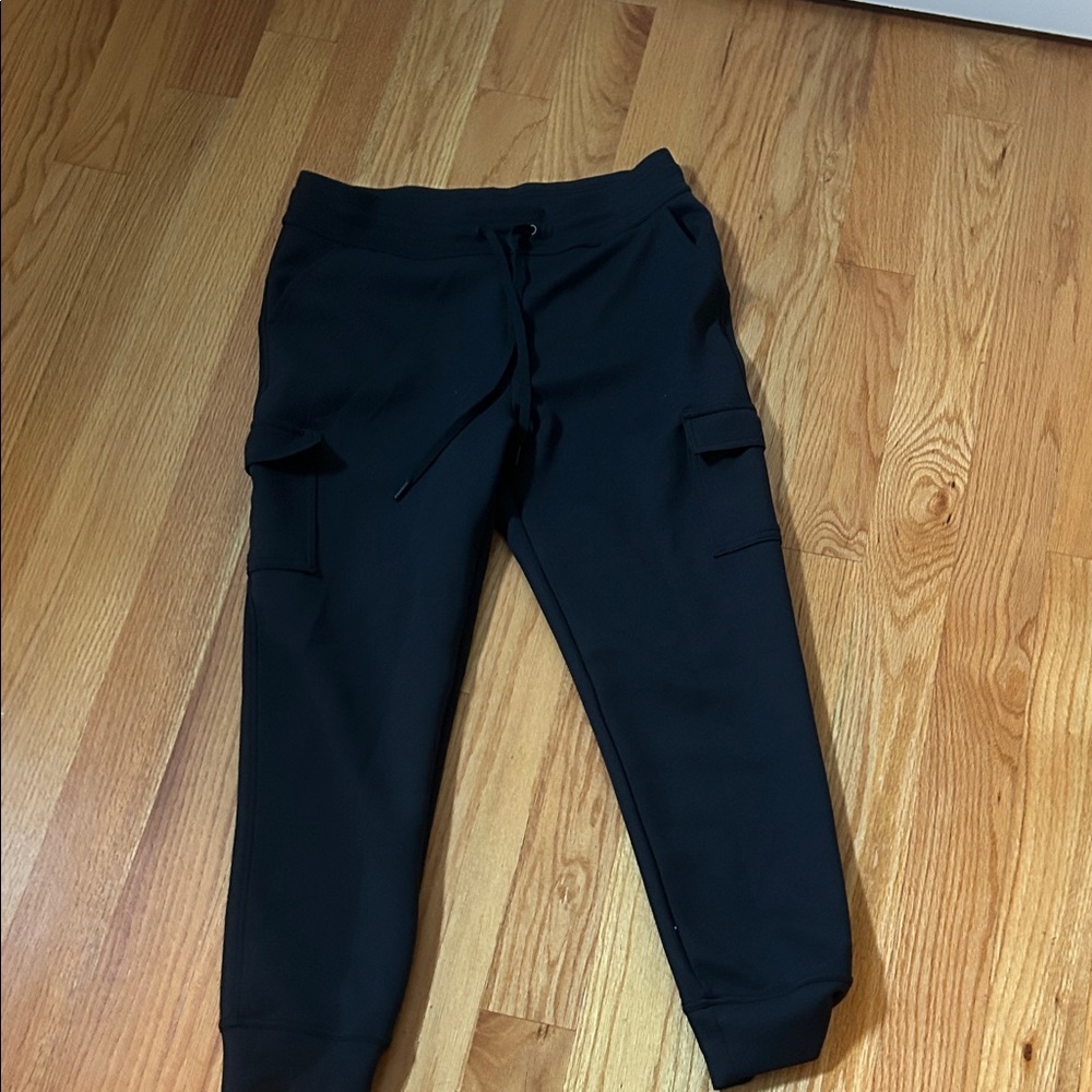 Woman’s Black Cargo Jogger Pants